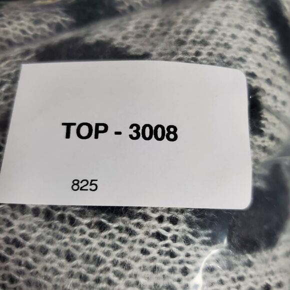 Harvé Benard Women’s Black White Leopard Print Long Cardigan Sweater Size Large - Picture 8 of 8